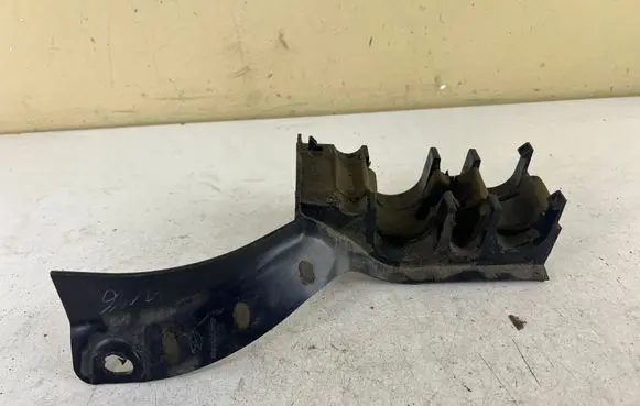 Jeep Grand Cherokee Other engine bay part 68051690AD 68051690A