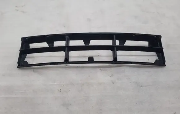 BMW 5 E39 Front bumper lower grill 51118235671 229449 8235671