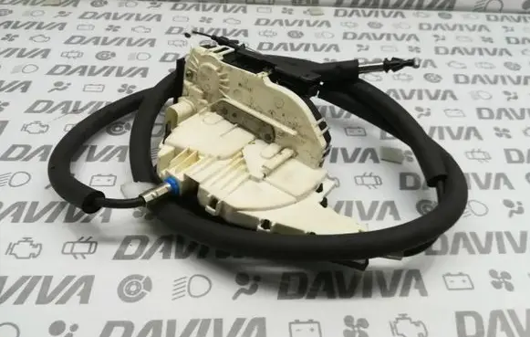 Maserati Ghibli Front door lock 670100891 68228533AA