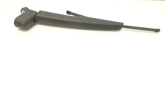 Rear wiper blade arm