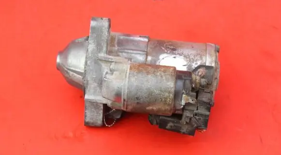 Mazda 6 Starter motor M000T39671