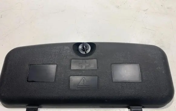 BMW 5 E60 E61 Tool box 6761420 15361710