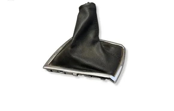 Toyota Corolla Verso AR10 Gear lever shifter trim leather/knob A58842