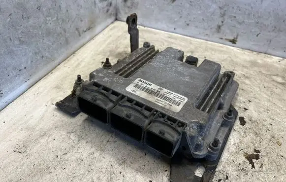 Renault Laguna III Engine control unit/module ECU 8200726880