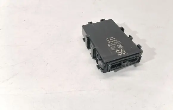 Lexus ES 250 - 300 - 330 Gateway control module 8911176050