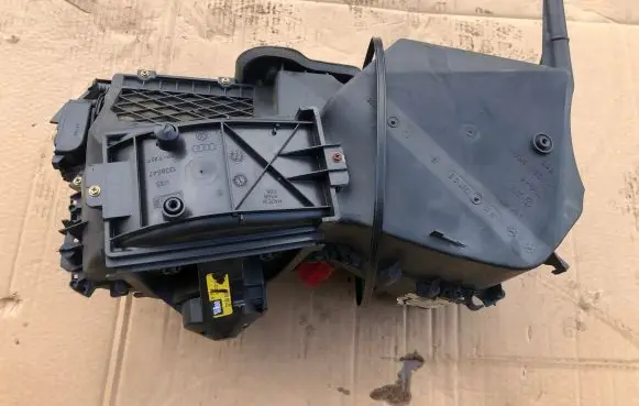 Audi A3 S3 8L Interior heater climate box assembly 8L1820003A