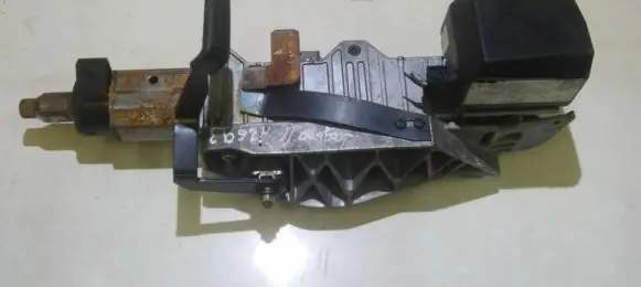 Renault Laguna II Steering wheel axle 8200020613a e0090000