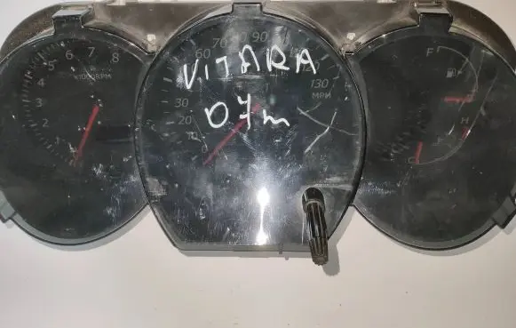 Suzuki Grand Vitara II Speedometer (instrument cluster) 3411065JD0 3411065JD VP7SUF10849DE