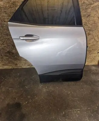 Peugeot 3008 II Rear door 