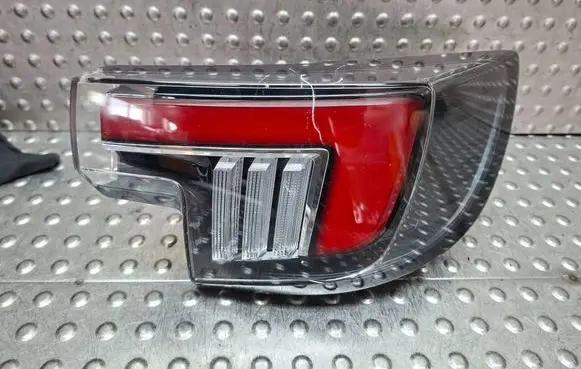 Opel Mokka B Rear/tail lights S27639228 9833721980