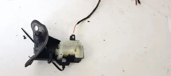 Mercedes-Benz CLS C219 Central locking motor 6066091 82818200197