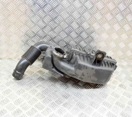 Peugeot 2008 I Air filter box Z12003336 9670851780