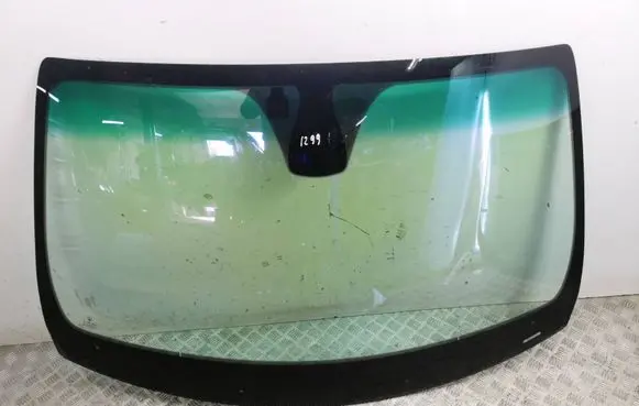 Maserati Ghibli Front windscreen/windshield window 