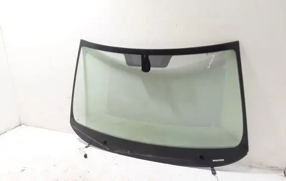 Skoda Superb B8 (3V) Front windscreen/windshield window 3V0845011AD