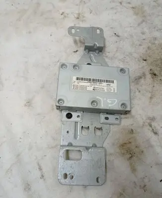 Mercedes-Benz GL X164 Air suspension control unit module (rear) A2049005704