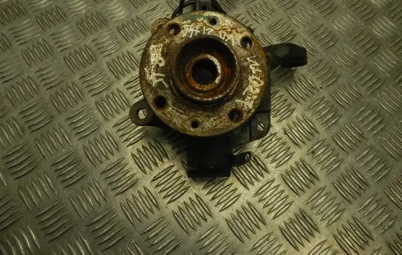 Renault Captur Front wheel hub 401330611R