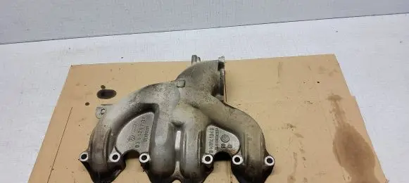 Volkswagen Caddy Intake manifold 03G129713K
