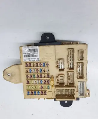 KIA Sorento Fuse module 954002P960