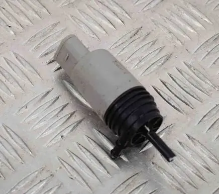 BMW 3 E90 E91 Windscreen/windshield washer pump 6934159