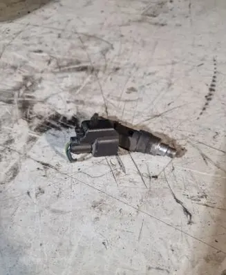 Volvo S40 Fuel injector 0280158096 8653891