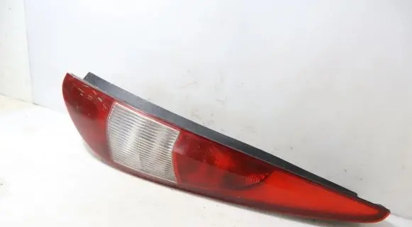 Ford Mondeo Mk III Rear/tail lights