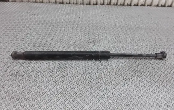BMW 3 E46 Tailgate/trunk strut/damper 