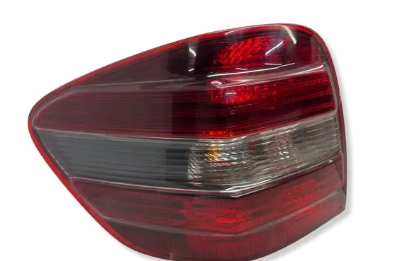 Mercedes-Benz ML W164 Rear/tail lights 404101L