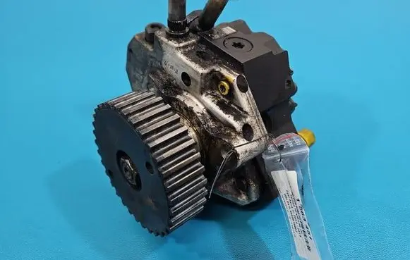 Opel Astra H Fuel injection high pressure pump 0445010086 IMPRK1563451