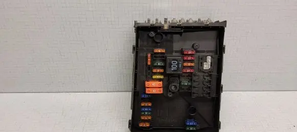 Volkswagen Caddy Fuse module 1K0937125A 7M0951253A 3C0971249