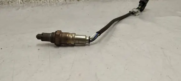 Mercedes-Benz C W205 Lambda probe sensor A0005424300
