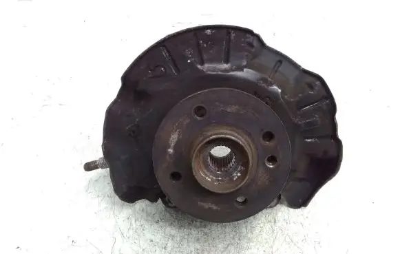 Front wheel hub spindle knuckle