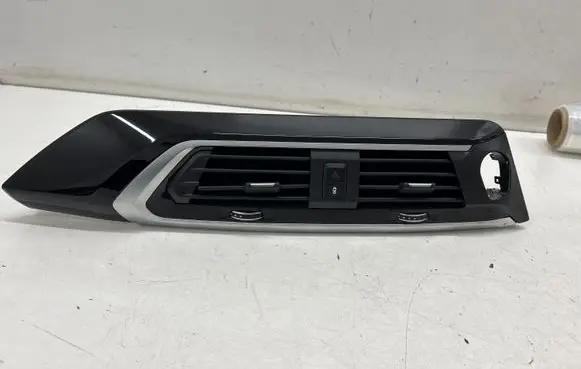 BMW iX3 G08 Dash center air vent grill 9371467