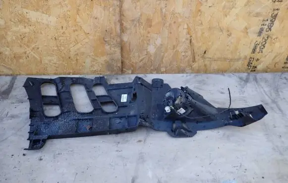 Peugeot 407 Front bumper mounting bracket 9652314580