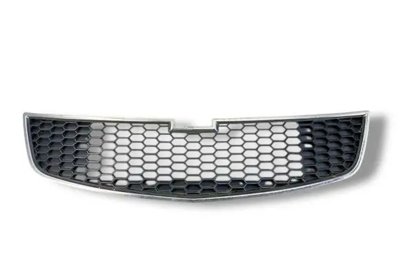 Chevrolet Cruze Front bumper upper radiator grill
