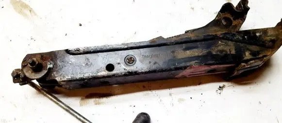 Volkswagen PASSAT B4 Lift Jack 431011031A