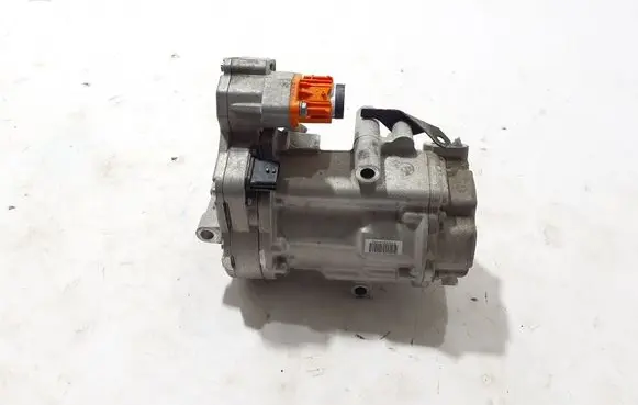 Renault 5 E-Tech Air conditioning (A/C) compressor (pump) 926004842R