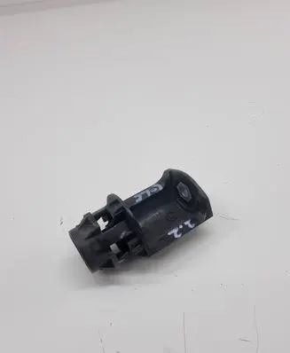 Radiator mount bracket