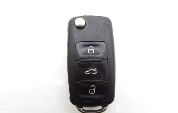 Volkswagen Scirocco Ignition key/card 5K0837202Q