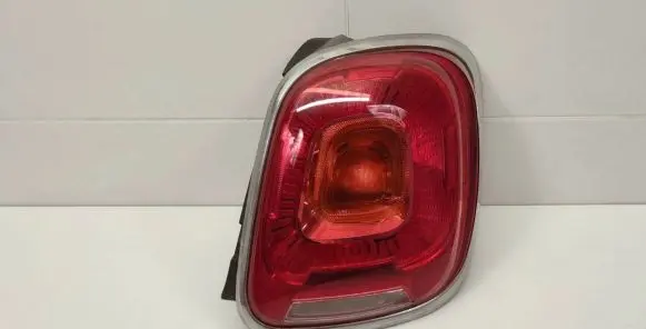 Fiat 500L Rear/tail lights 51937411