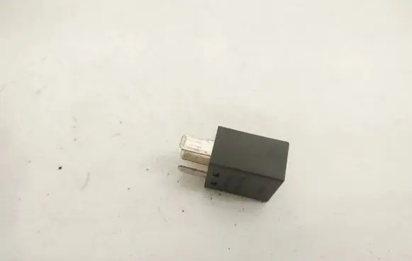 Ford Mondeo Mk III Other relay 2w9314b192ba a1301-x17