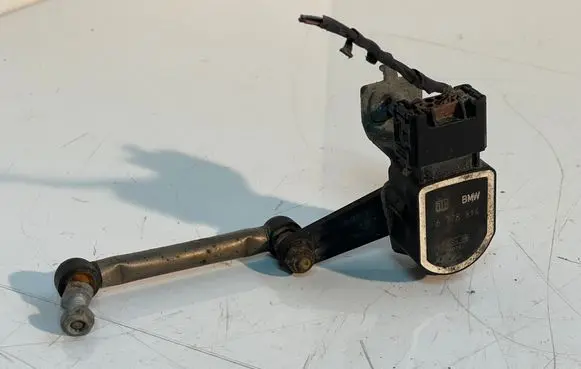 BMW X6 E71 Headlight/headlamp level sensor 6778814