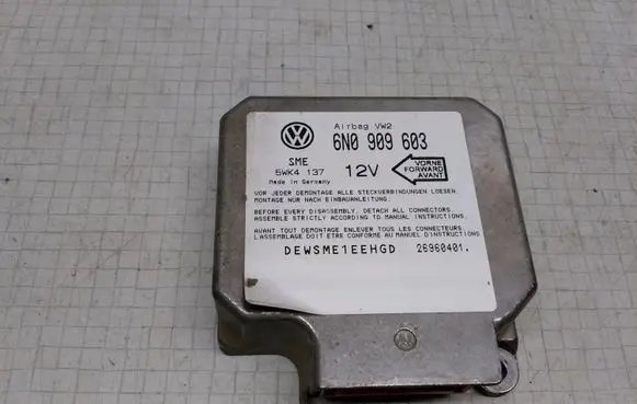 Volkswagen Golf III Airbag control unit/module 6N0909603 5WK4137