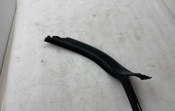 Tesla Model S Centre console side trim rear 100906600A