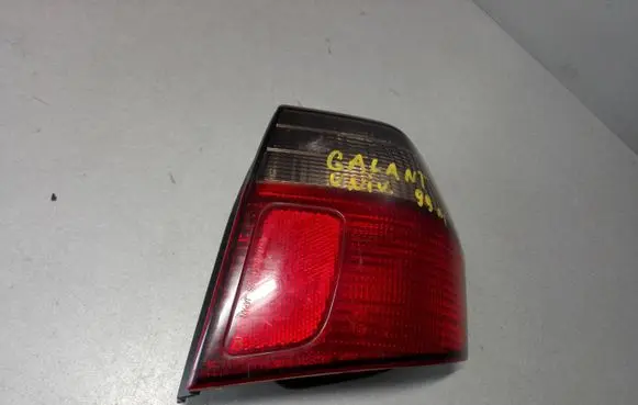 Mitsubishi Galant Rear/tail lights 22087201
