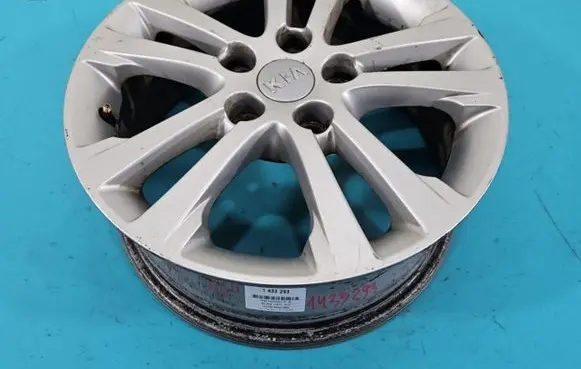 R16 alloy rim