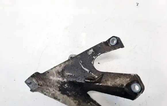 Skoda Superb B5 (3U) Engine mounting bracket 8E0199307