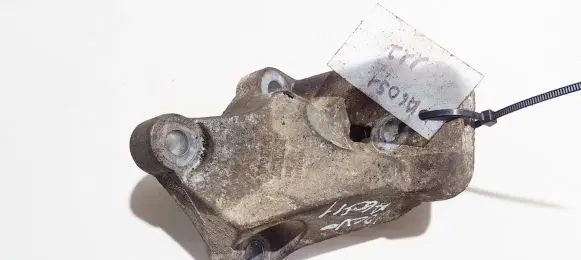 Volvo S60 Engine mounting bracket 08649262