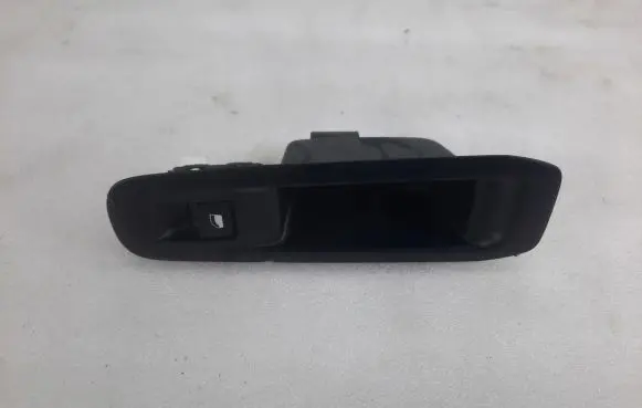 Peugeot 308 Electric window control switch 96762292ZD