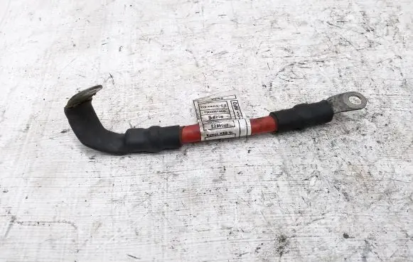 BMW 4 F32 F33 Positive cable (battery) 8616811