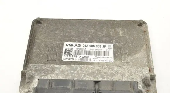 Volkswagen Golf VI Engine control unit/module ECU 06A906033JF